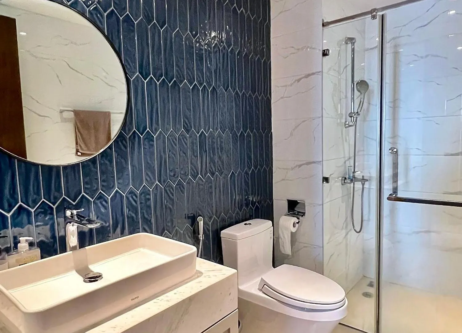 Blue Harbour - Saigon Royal Fully - Furnished Apt In Dist 4, 2 Bedrooms Ho Chi Minh City