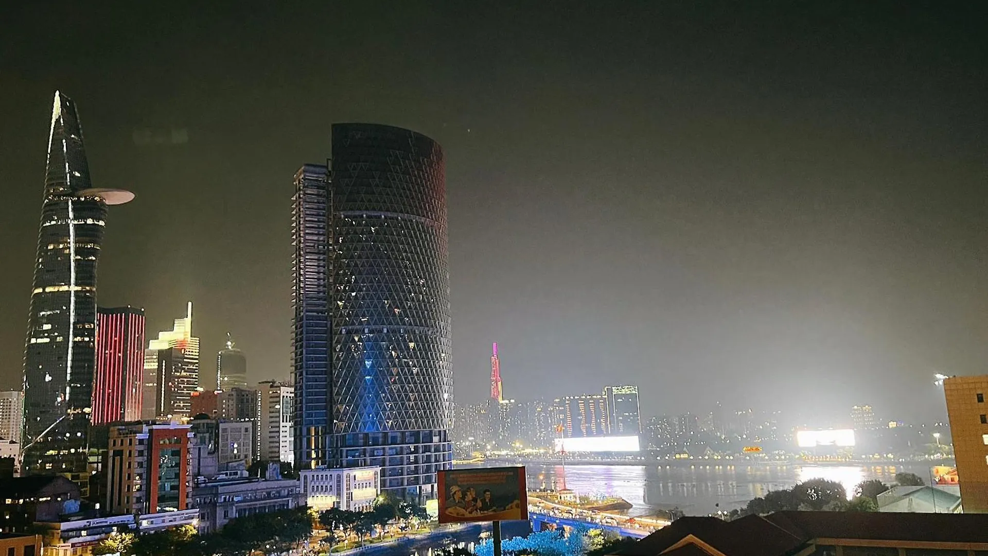 Apartment Blue Harbour - Saigon Royal Fully - Furnished Apt In Dist 4, 2 Bedrooms Ho Chi Minh City